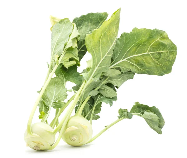 Zwei Kohlrabi Zwiebeln Mit Frischen Langen Blättern Auf Weißem Hintergrund — Stockfoto