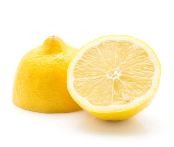 Jeden Citron Polovinu Izolovaných Bílém Pozadí Dvě Nakrájené Polovinu — Stock fotografie