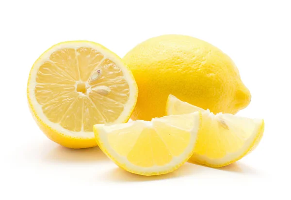 Jedna Žlutá Citron Polovinu Dva Plátky Izolovaných Bílém Poza — Stock fotografie