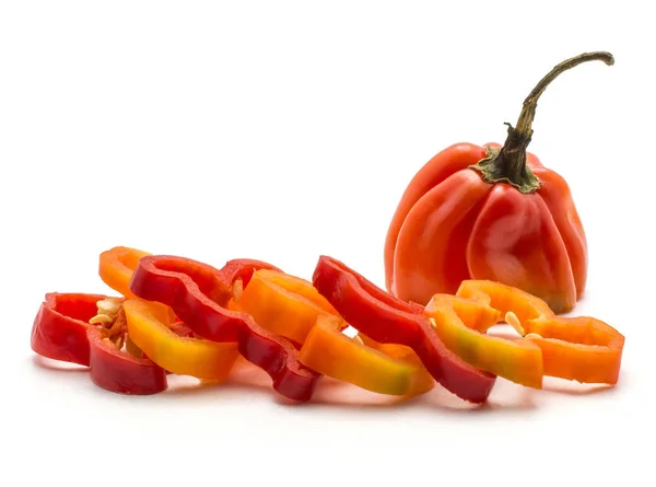 Habanero Chili Mit Roter Orange Scheiben Geschnitten Und Eine Hälfte — Stockfoto