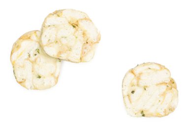 Calsbad ekmek hamur tatlısı üstten görünüm beyaz arka plan üzerinde üç dilim taze steame izole.