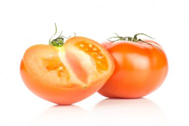 Bir kırmızı domates ve yarısı beyaz adam izole bir dilimlenmiş bölümü