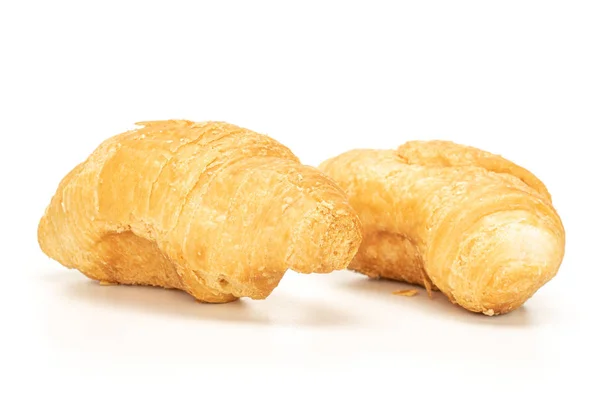 Verse mini croissant geïsoleerd op wit — Stockfoto