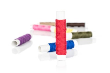 beyaz izole dikiş iplik biriktirme