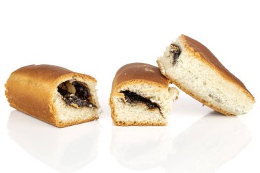 Çek tatlı çöreği beyazda izole edilmiş