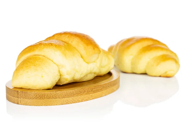 Zoete mini croissant geïsoleerd op wit — Stockfoto