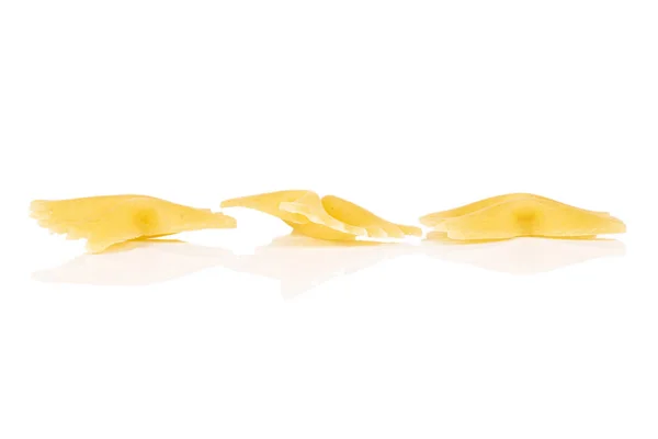 Gruppo Tre Farfalle Pasta Gialla Isolate Fondo Bianco — Foto Stock