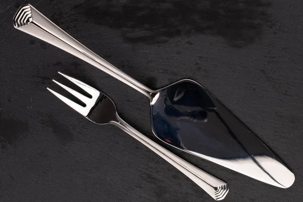 Staal Zilveren Taartserver Dessertvork Geïsoleerd Zwart Glas — Stockfoto