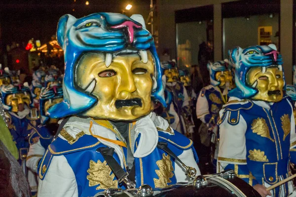 Karneval Luzern Schweiz Seltsame Gestalten Mit Fantastischen Masken Und Kostümen — Stockfoto
