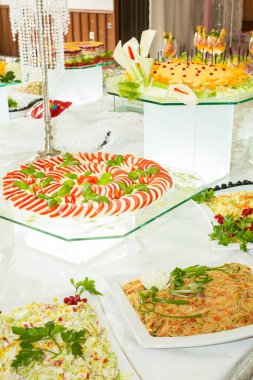 Tablo farklı Salatalar 