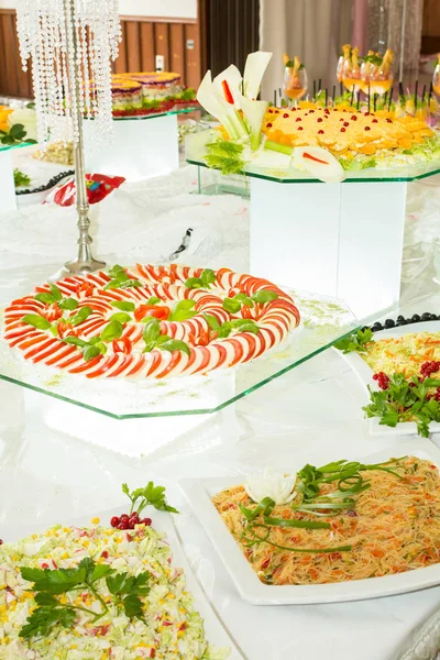 Different salads on Table — Stock Photo, Image