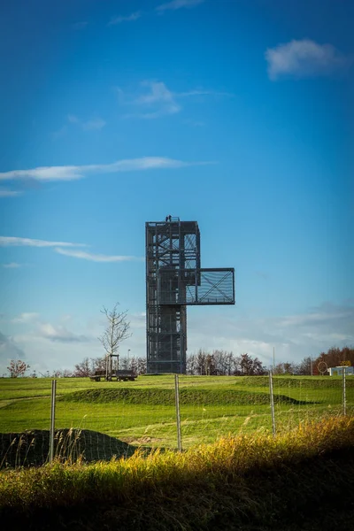 Panoramik Otuz Metre Yüksekliğinde Metal Yapısı — Stok fotoğraf