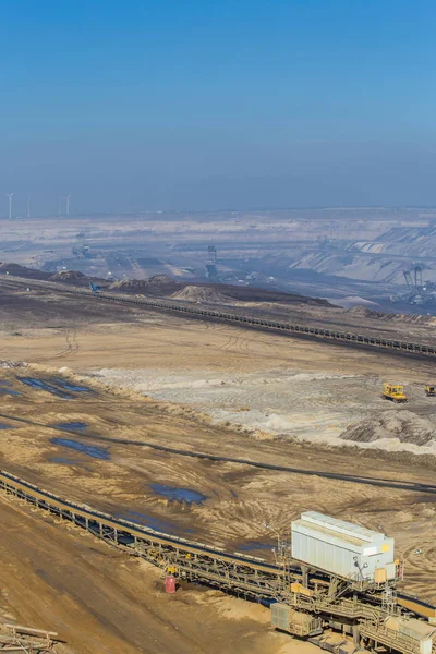 オープン法による石炭の採掘を開く — ストック写真