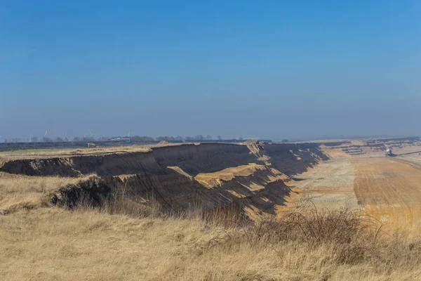 オープン法による石炭の採掘を開く — ストック写真