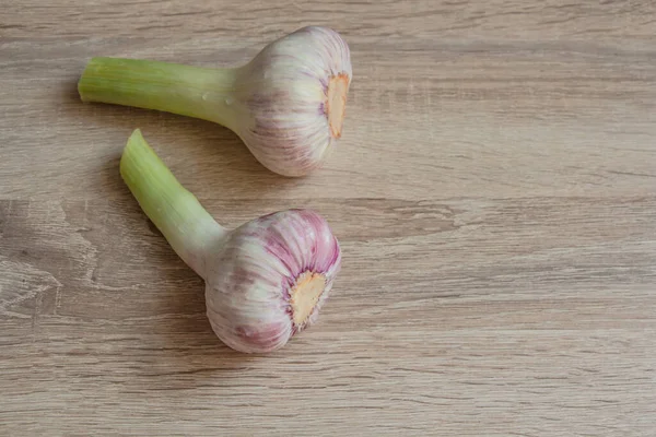 Ung Vitlök Trä Bakgrund — Stockfoto