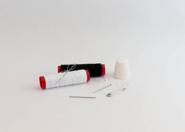 Bazı dikiş malzemeleri