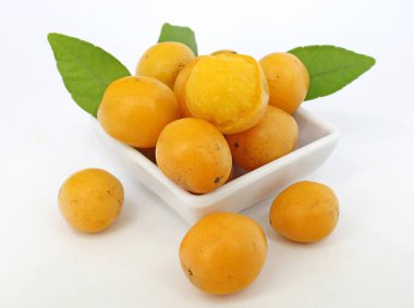 Caja meyvesi. Geleneksel tropik meyve.