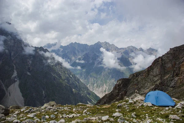 Dağda kamp — Stok fotoğraf