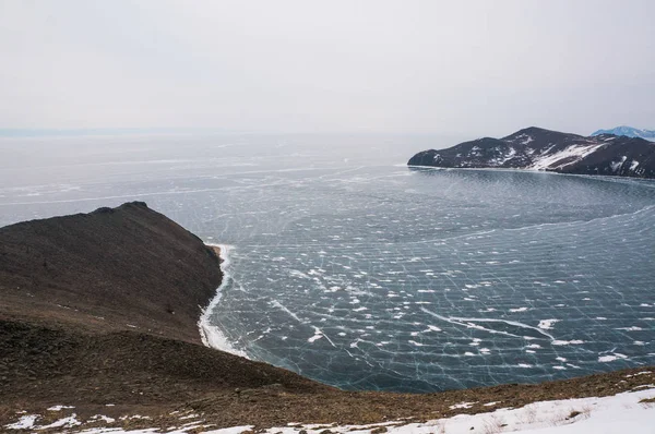 Zugefrorener See — Stockfoto