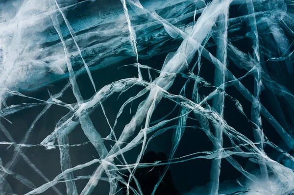 Çatlaklar donmuş su — Stok fotoğraf