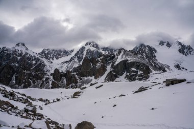 dağlar kış manzara