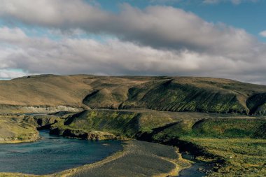 İzlanda'daki görkemli Nehri ile güzel doğal peyzaj