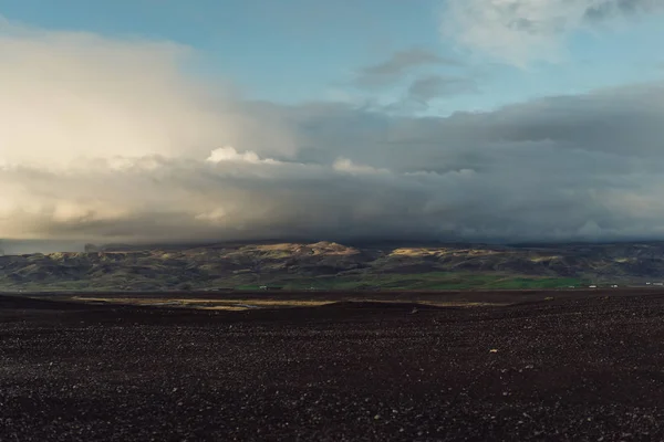 Όμορφο Γραφικό Και Άγριο Τοπίο Στην Ισλανδία — Φωτογραφία Αρχείου