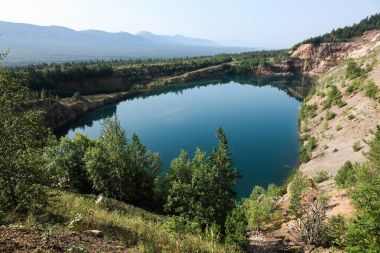 güzel manzaralı dağ ve göl, Altay, Rusya Federasyonu