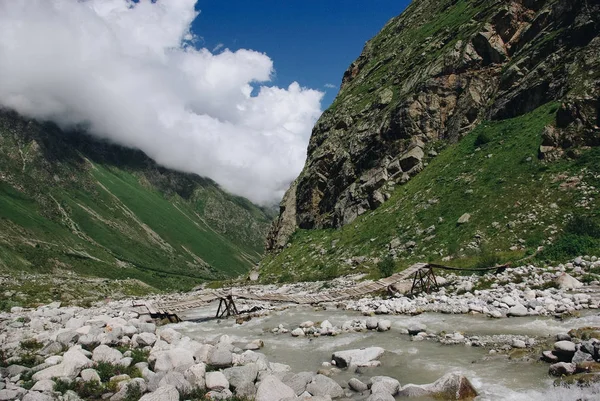 Dağ nehri — Stok fotoğraf