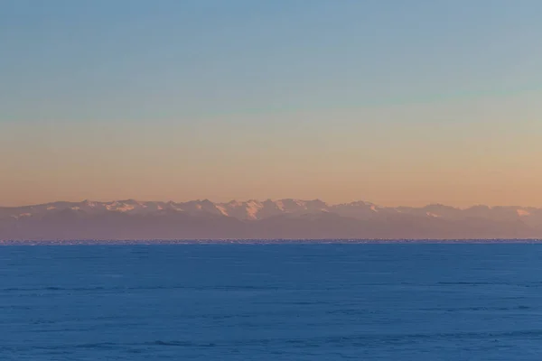 Wunderschöner See Und Berge Nebel Bei Sonnenaufgang Baikal Russland — Stockfoto