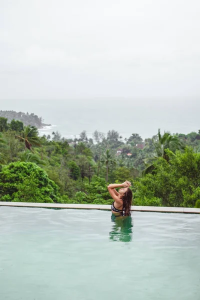 Swimming — Stock Photo, Image