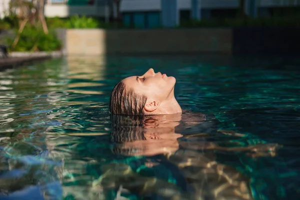 Swimming — Stock Photo, Image