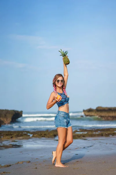 Pineapple — Free Stock Photo