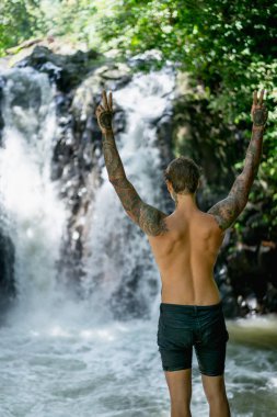 outstretched arms