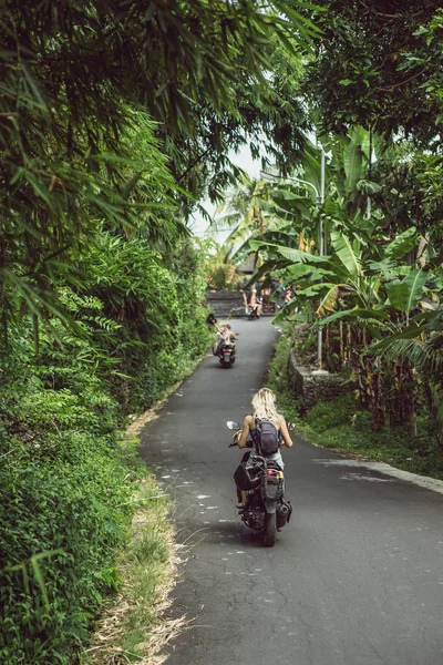 Road — Free Stock Photo