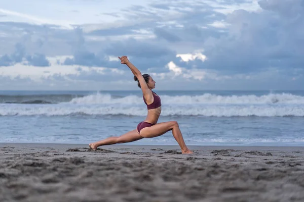 Warrior pose — Stock Photo, Image