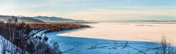 Lago congelato — Foto stock