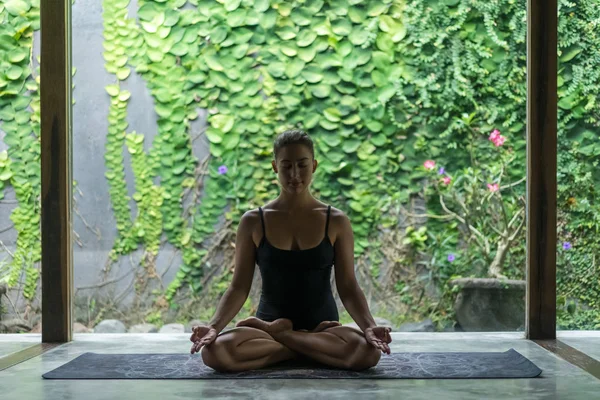 Meditating — Stock Photo