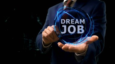 İşadamı kavramı hologram rüya iş elini üzerinde gösterir.