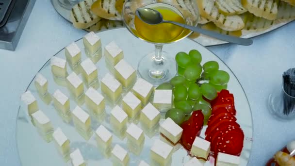 Prato de queijo close-up — Vídeo de Stock