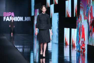 Bipa Fashion.hr defile: Martina Budek, Zagreb, Hırvatistan.