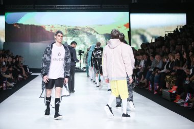 Bipa Fashion.hr defile 2017: Anthony Avangard, Zagreb, Hırvatistan.