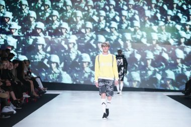 Bipa Fashion.hr defile 2017: Anthony Avangard, Zagreb, Hırvatistan.