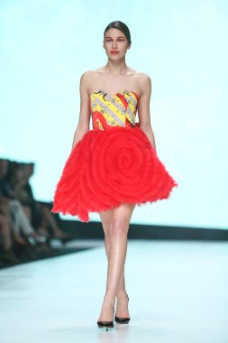 Bipa Fashion.hr defile 2017: Luka Grubisic, Zagreb, Hırvatistan.