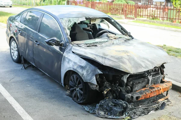 Coche quemado — Foto de Stock