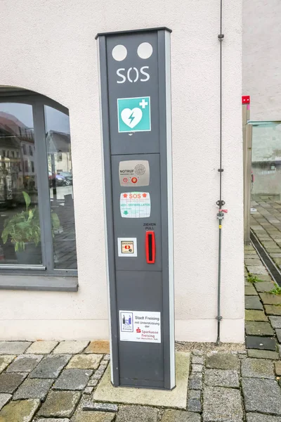 Defibrillator automat in Freising — Stock Photo, Image