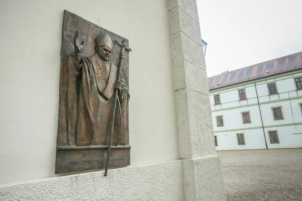 Escultura mural del Papa Benedicto XVI — Foto de Stock