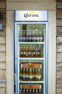 Corona gün batımı oturumu parti Zagreb, Hırvatistan