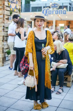 Corona gün batımı oturumu parti Zagreb, Hırvatistan