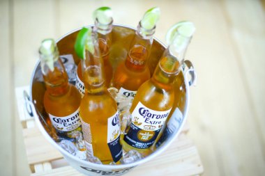 Corona gün batımı oturumu parti Zagreb, Hırvatistan
